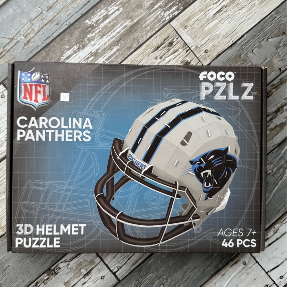 CAROLINA PANTHERS  FOCO PZLZ 3D HELMET PUZZLE NFL  46 Pcs  NEW